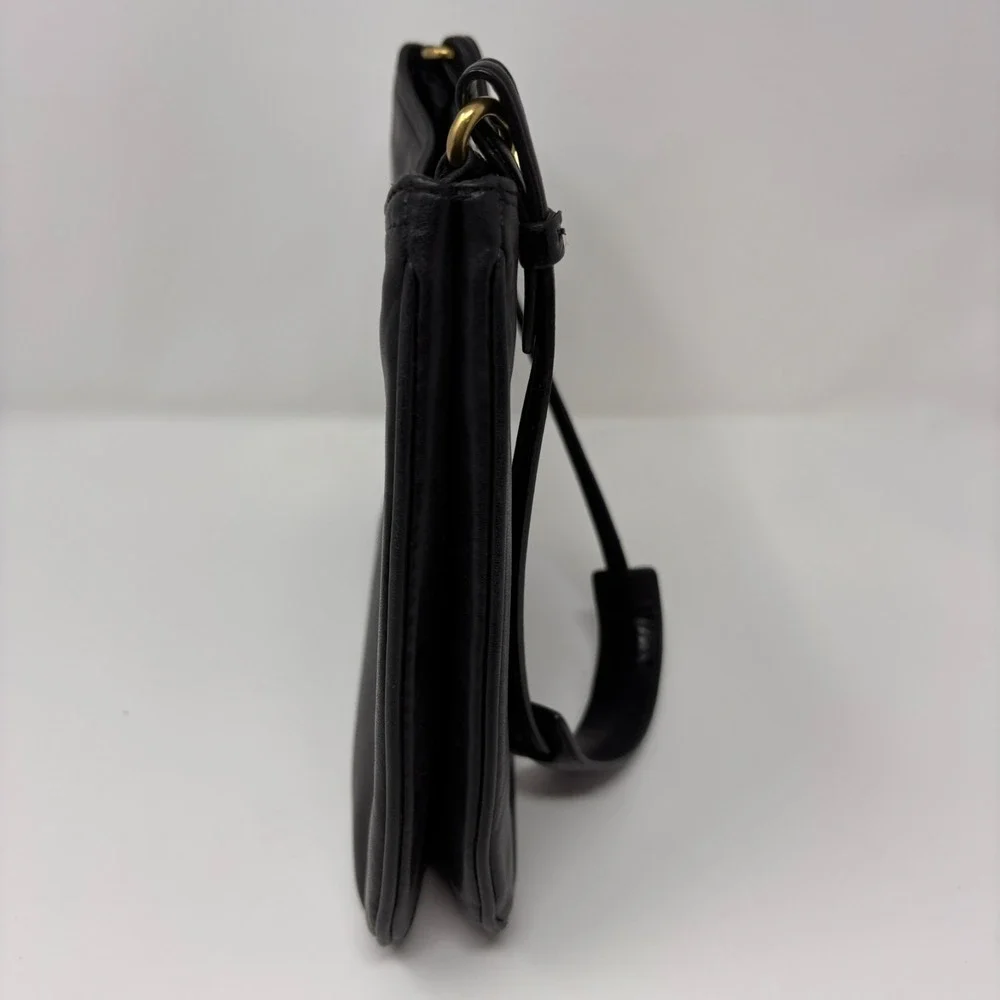 Vintage Coach Ashton Slim Purse Black Leather Shoulder Metal Hang Tag 8165